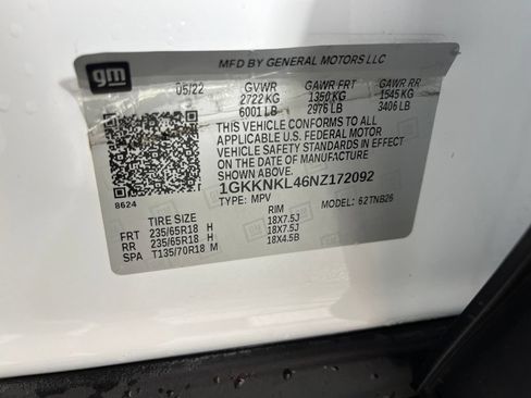 Used 2022 GMC Acadia SLE w/ Driver Convenience Package FWD image 38