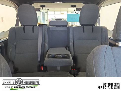 Used 2024 Jeep Wrangler Unlimited Sahara AWD/4WD image 38