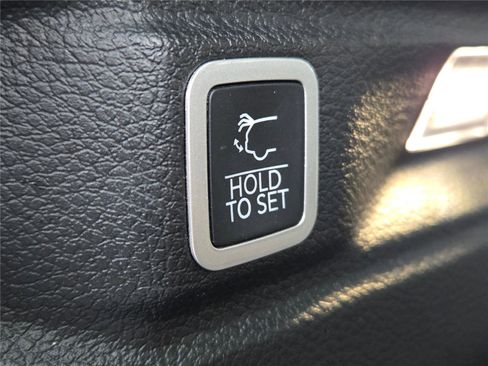 Used 2021 Jeep Grand Cherokee L Limited w/ Trailer Tow Group (B) image 15