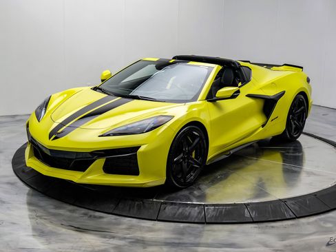 Used 2024 Chevrolet Corvette Z06 w/ Stealth Interior Trim Package image 7