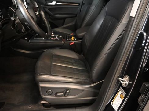 Used 2018 Audi Q5 2.0T Premium Plus w/ Premium Plus Package image 2