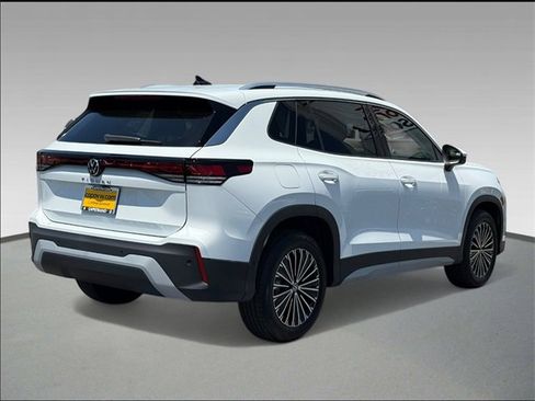 New 2025 Volkswagen Tiguan S image 4