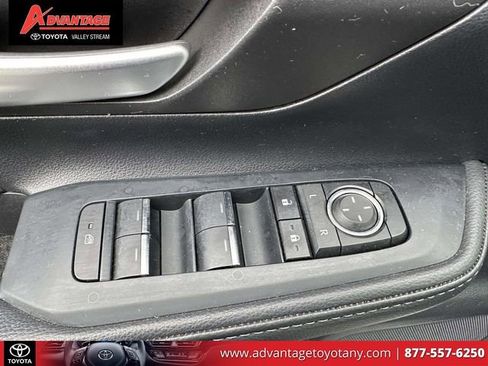 Used 2024 Toyota Grand Highlander AWD image 22