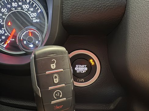 Used 2019 RAM 1500 Big Horn RWD image 27