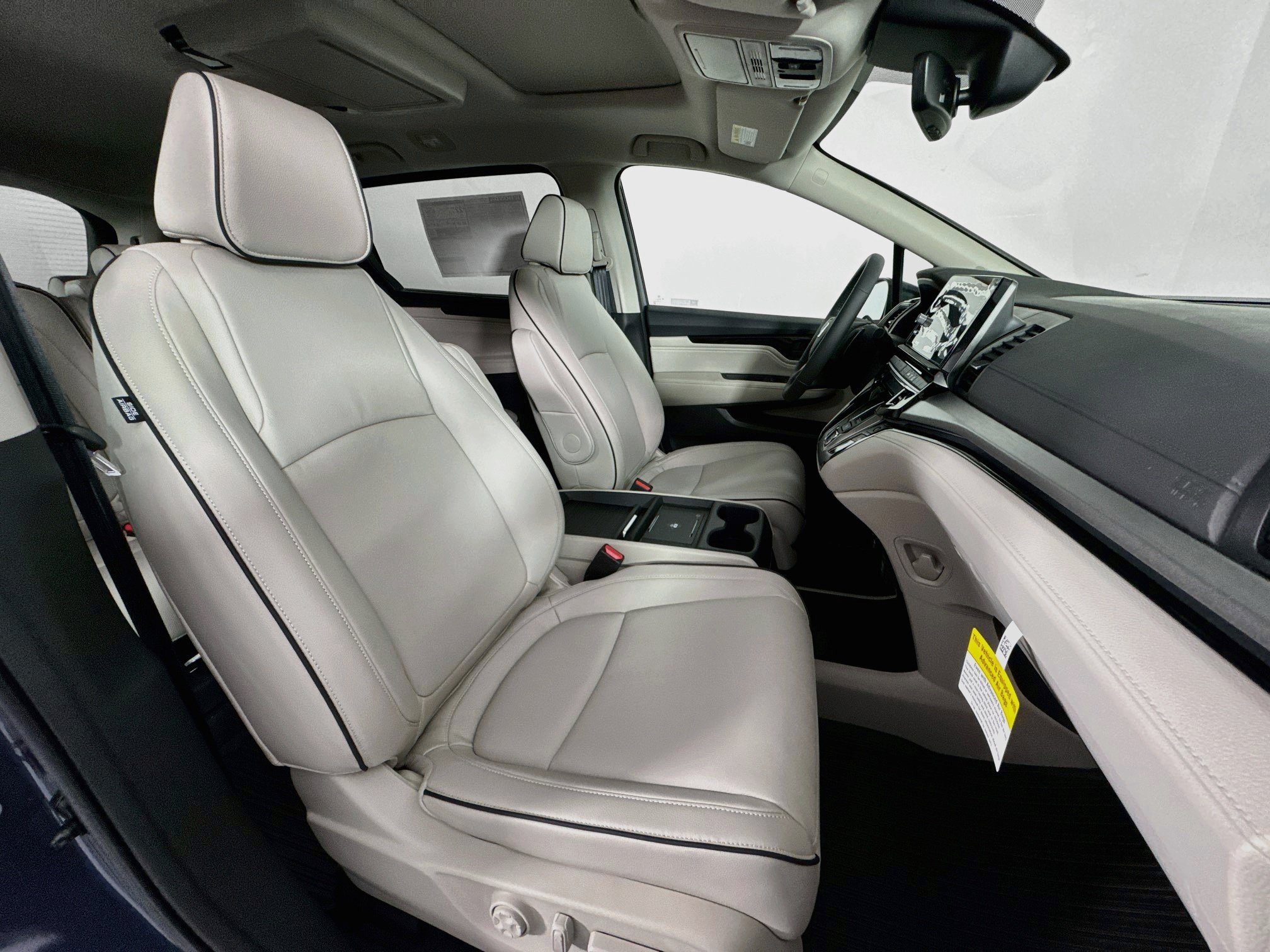 New 2027 Honda Odyssey Touring image 31