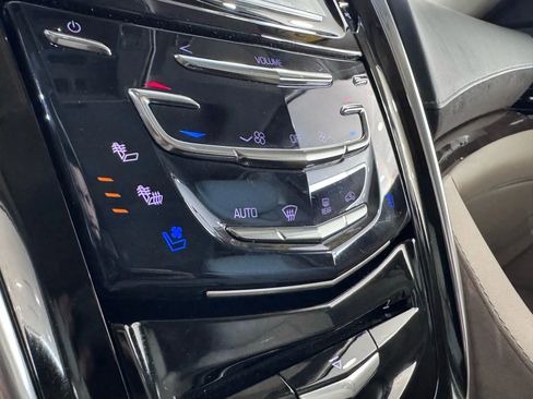 Used 2019 Cadillac Escalade Luxury image 40