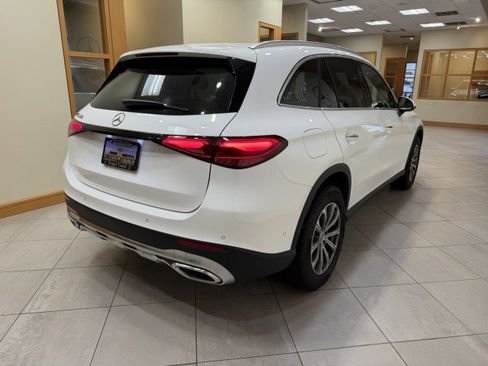 Used 2025 Mercedes-Benz GLC 300 image 5