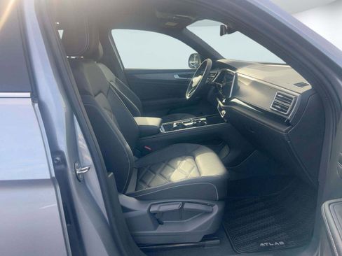 New 2026 Volkswagen Atlas Cross Sport SE AWD/4WD image 27
