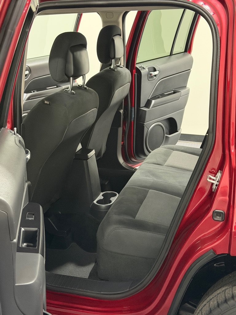 Used 2015 Jeep Patriot Sport w/ Power Value Group AWD/4WD image 9