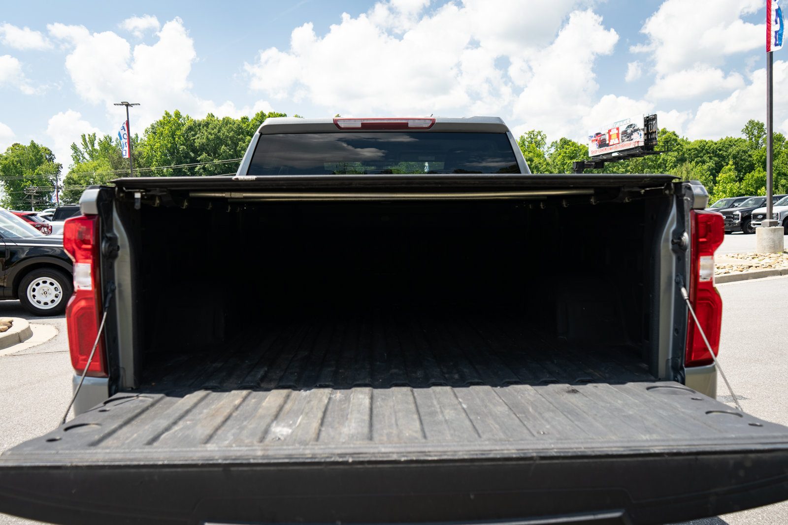 Used 2021 Chevrolet Silverado 1500 RST AWD/4WD image 9