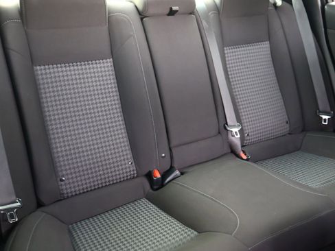 Used 2022 Dodge Charger R/T w/ Blacktop Package image 19