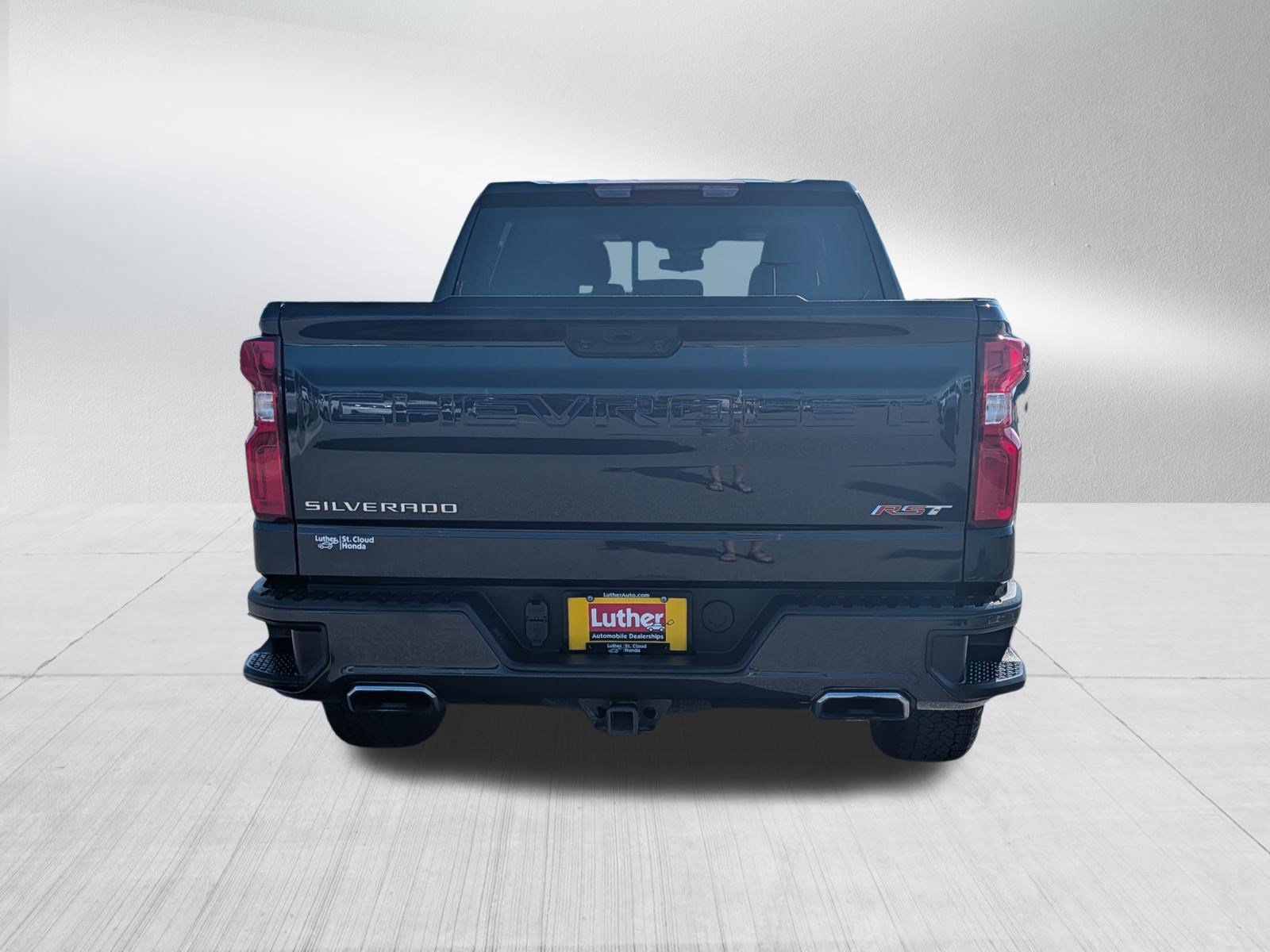 Used 2024 Chevrolet Silverado 1500 RST AWD/4WD image 6