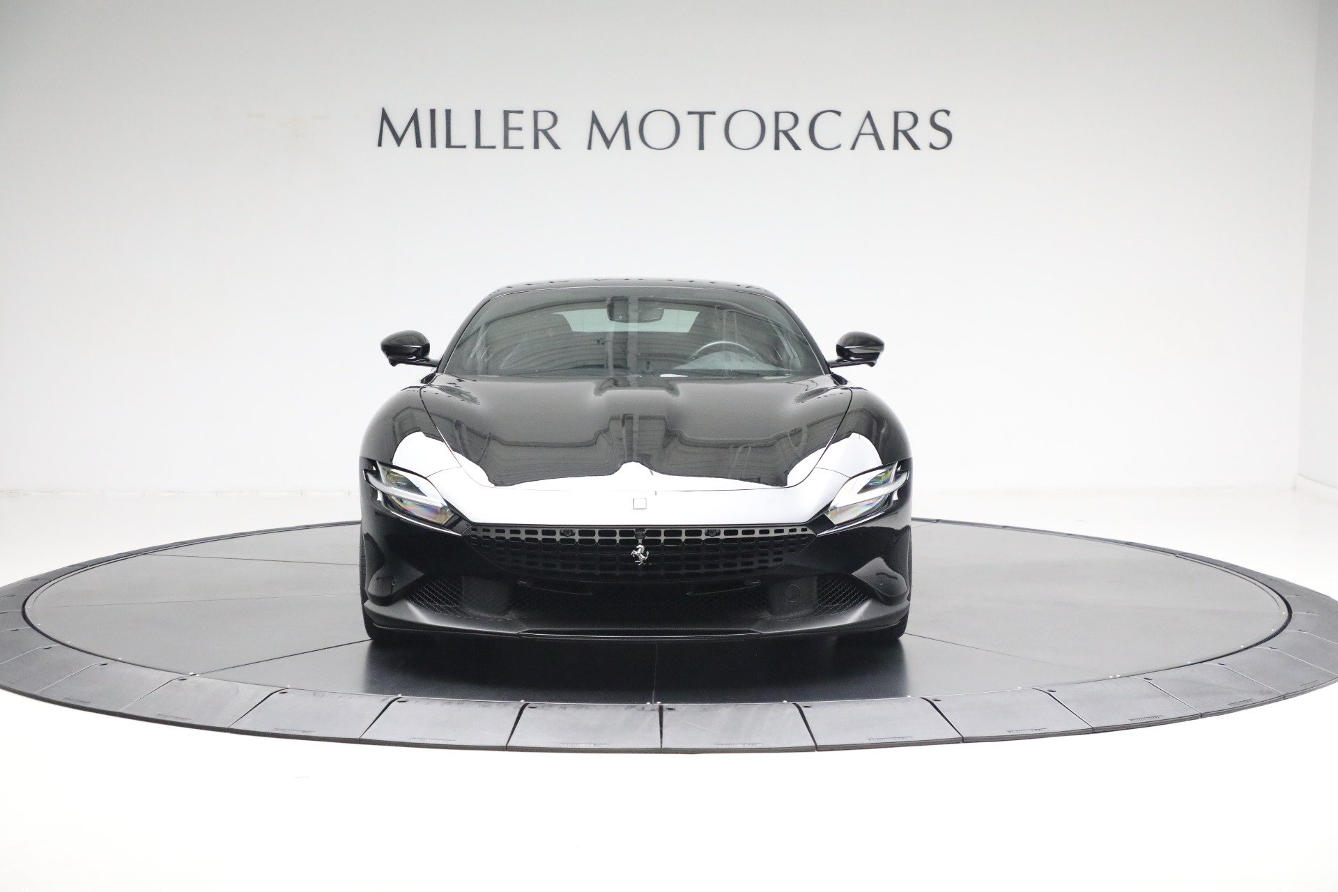 Certified 2021 Ferrari Roma RWD image 12