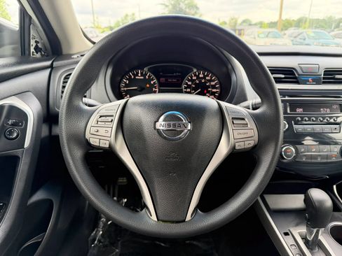 Used 2015 Nissan Altima 2.5 S w/ Power Driver Seat Package FWD image 13
