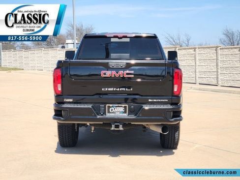 Used 2021 GMC Sierra 2500 Denali w/ Denali Black Diamond Edition image 22