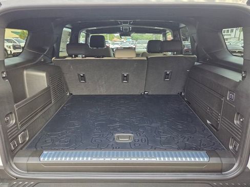 New 2026 GMC Hummer EV SUV image 13