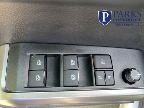 Used 2023 Toyota Tacoma SR5 w/ Technology Package image 18