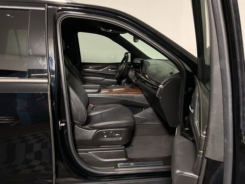 Used 2022 Cadillac Escalade Luxury image 33