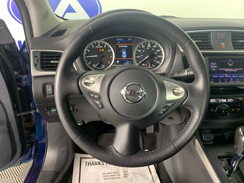 Used 2019 Nissan Sentra SV FWD image 18