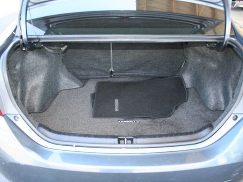 Used 2014 Toyota Corolla LE image 24