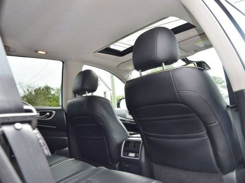 Used 2019 INFINITI QX60 Luxe w/ Essential Package AWD/4WD image 34