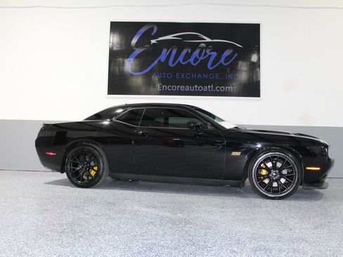 Used 2018 Dodge Challenger R/T Scat Pack image 3