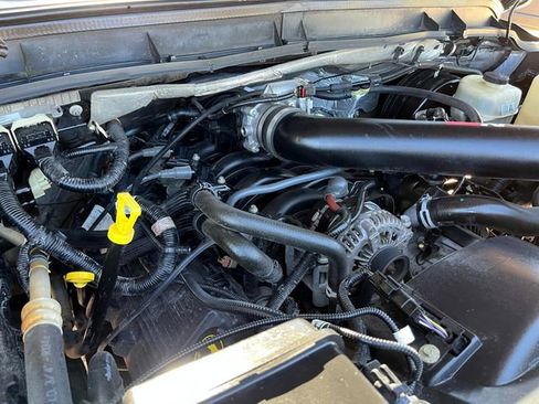 Used 2016 Ford F250 Lariat w/ Lariat Ultimate Package image 22