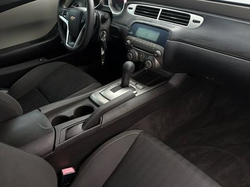 Used 2015 Chevrolet Camaro LS RWD image 16