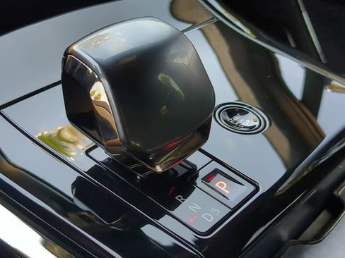 New 2025 Land Rover Range Rover Sport SV Edition Two image 31