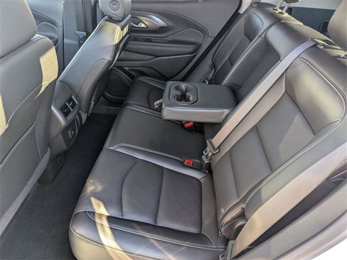 Used 2022 GMC Terrain SLT image 26
