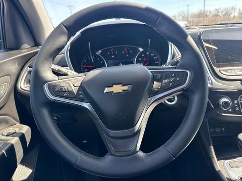 Used 2023 Chevrolet Equinox LT AWD/4WD image 13