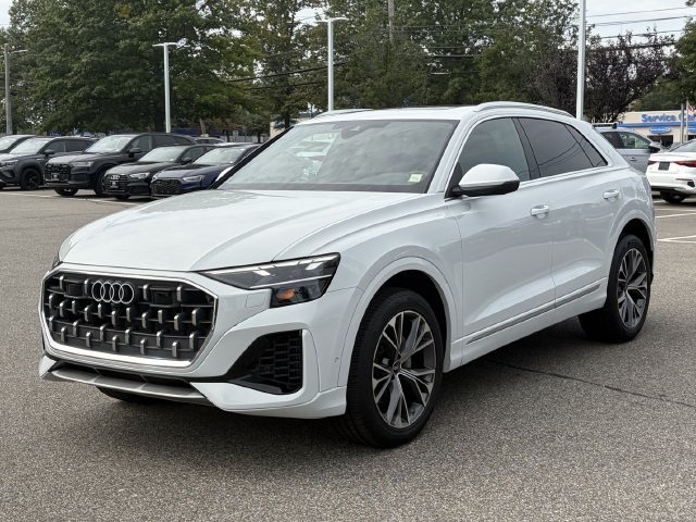 Used 2025 Audi Q8 Premium Plus AWD/4WD image 8
