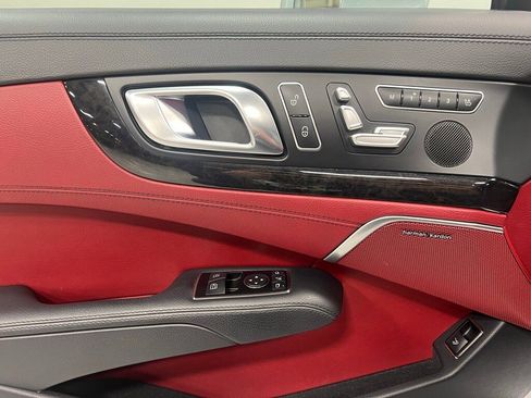 Used 2013 Mercedes-Benz SL 550 image 22