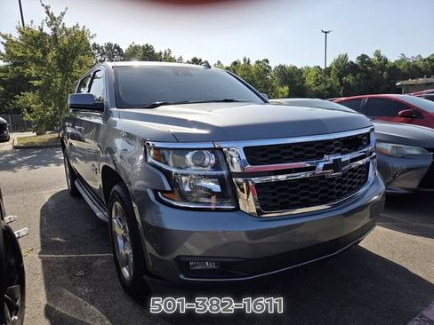 Used 2020 Chevrolet Suburban LT RWD image 6