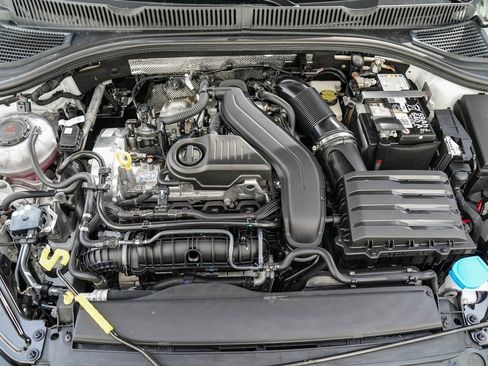 Used 2025 Volkswagen Jetta Sport image 25