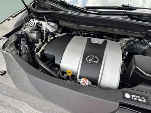 Used 2018 Lexus RX 350L FWD image 40