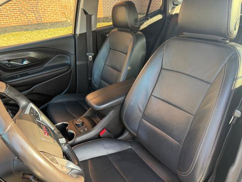 Used 2018 GMC Terrain SLT w/ Preferred Package image 24