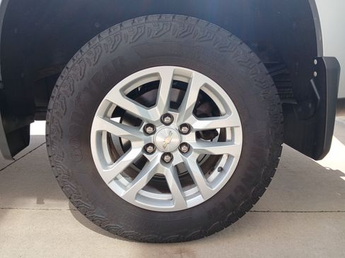 Used 2019 Chevrolet Silverado 1500 LT w/ All-Star Edition AWD/4WD image 17