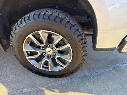 Used 2022 Chevrolet Silverado 1500 RST image 10