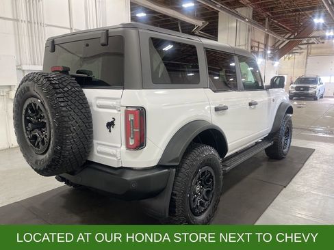 Used 2023 Ford Bronco Wildtrak image 8