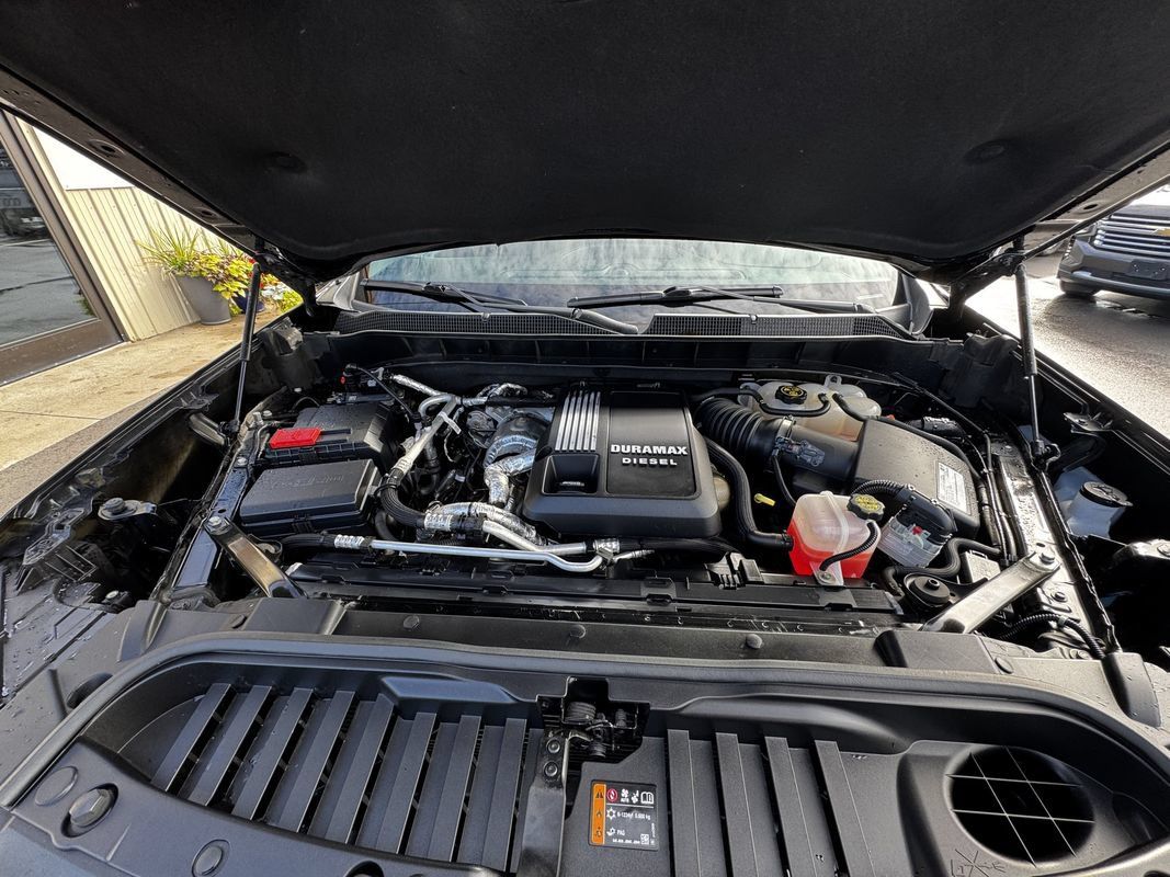 Used 2021 Chevrolet Silverado 1500 LTZ AWD/4WD image 49