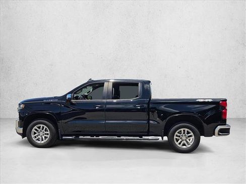 Used 2021 Chevrolet Silverado 1500 LT w/ Convenience Package II AWD/4WD image 3