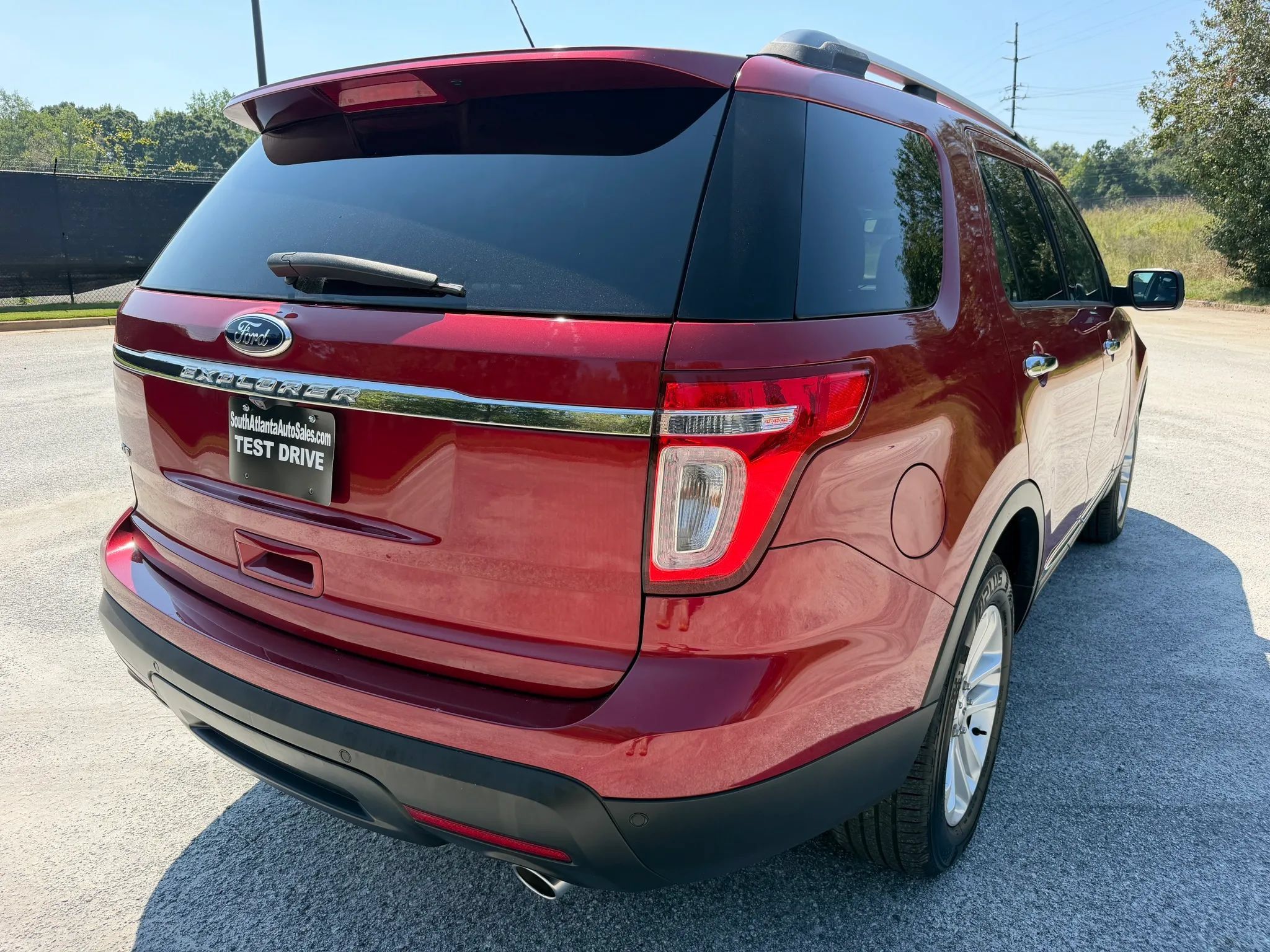 Used 2014 Ford Explorer XLT w/ Equipment Group 202A FWD image 5