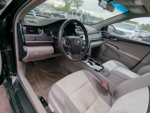 Used 2012 Toyota Camry XLE FWD image 7