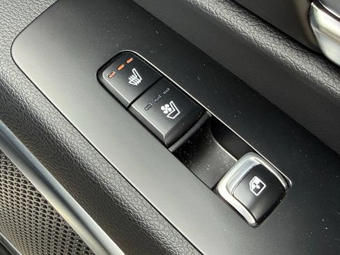 Used 2024 Kia Telluride SX Prestige AWD/4WD image 30