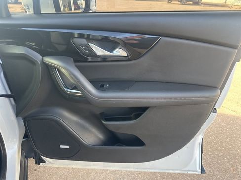 Used 2022 Chevrolet Blazer RS w/ Enhanced Convenience Package image 21