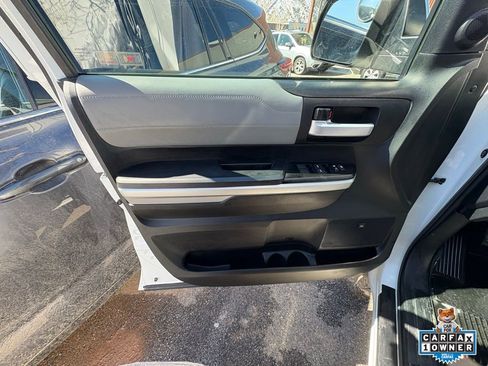 Used 2017 Toyota Tundra Limited w/ Limited Premium Package image 15