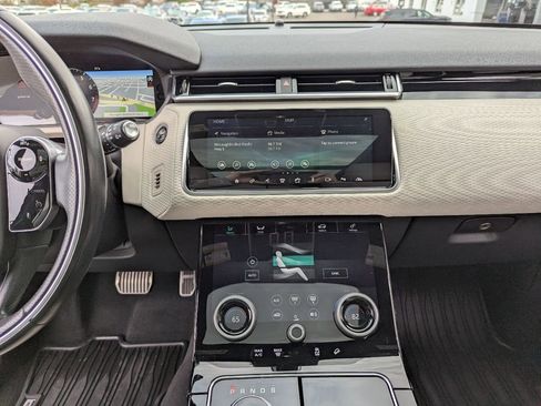 Used 2020 Land Rover Range Rover Velar R-Dynamic S image 18