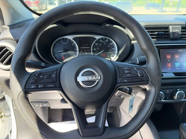 Used 2025 Nissan Versa S w/ Trunk Package FWD image 11