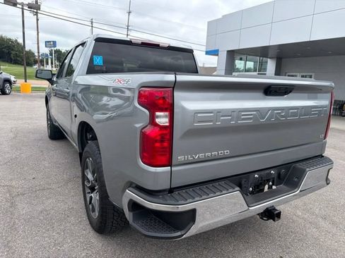 Used 2023 Chevrolet Silverado 1500 LT AWD/4WD image 27